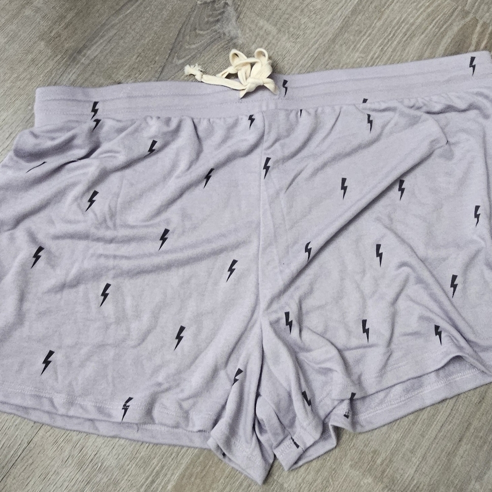 Theo and Spence Women's Lavender Shorts w/ Lightning Print, Tie Waist XXL‎ NEW